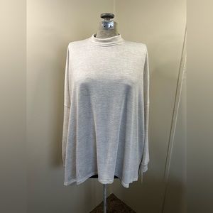 Ophelia Roe New Tan & White Slouchy Long Sleeve Mockneck Tunic Shirt Women’s Med